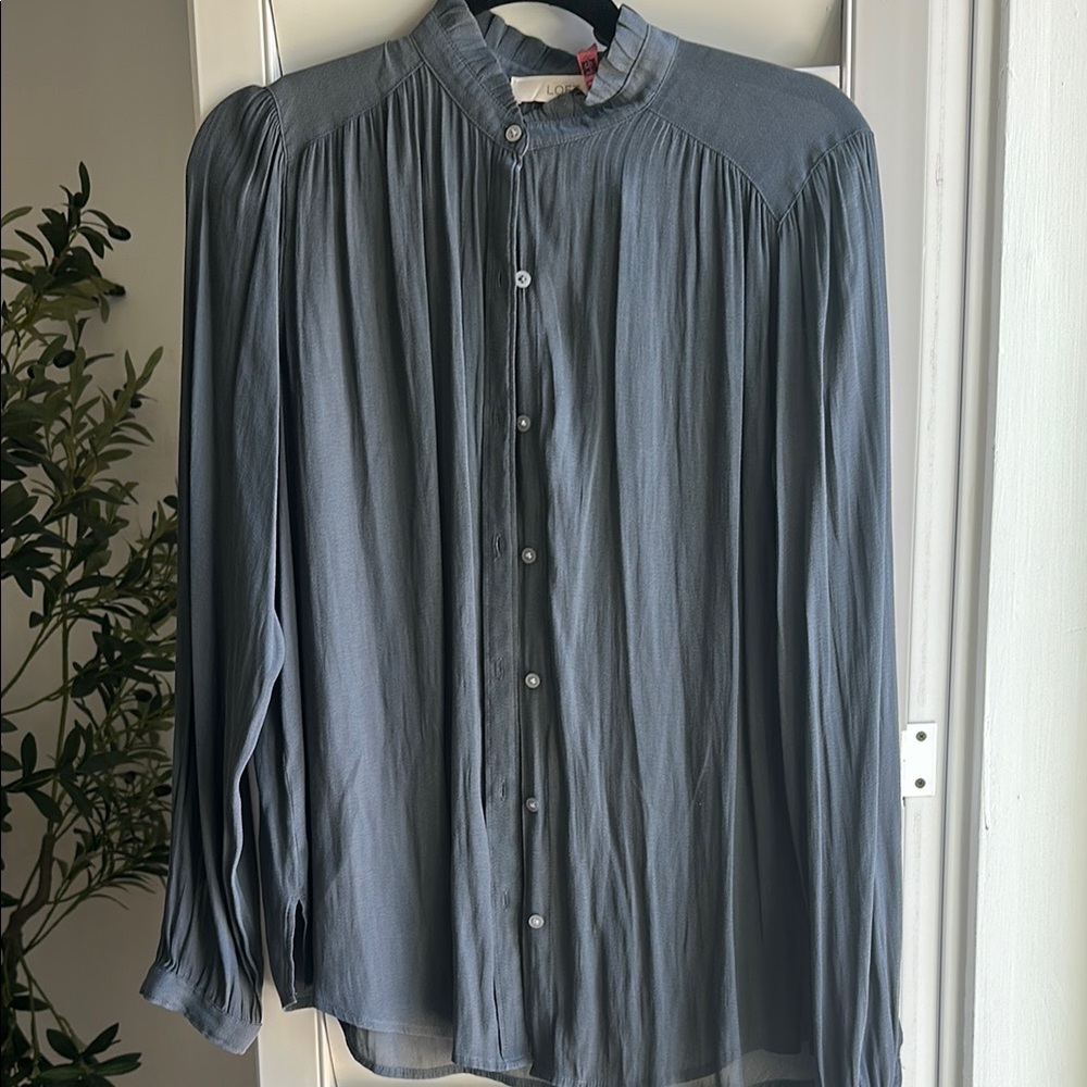 Ann Taylor Loft Gray Button-Up Blouse
